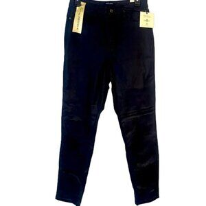 NWT Elite Pants Size 11